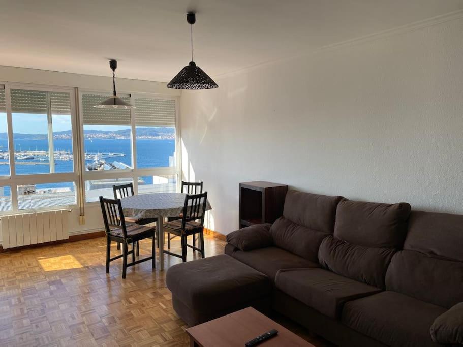 Апартаменты Vigo Harbor View Экстерьер фото